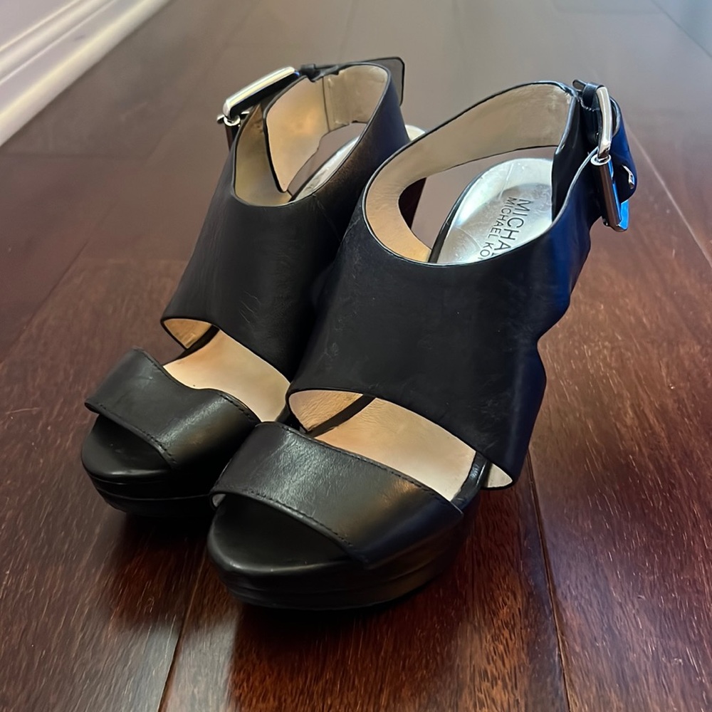 Michale Kors Carla leather platform sandal